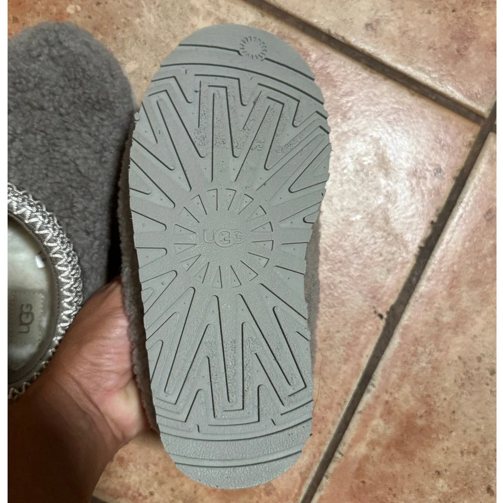 UGG Tasman II Curly Sheepskin Slippers Charcoal Grey 1167810K KIDS Size 13